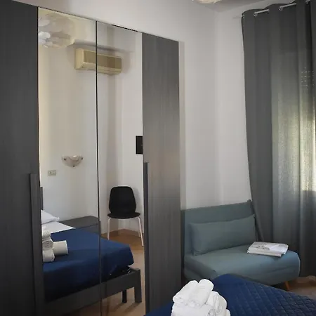 Mau House